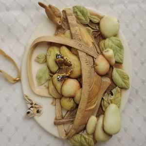 44. HALLMARK 95 Marjolein Bastin Signed Natures Sketchbook-Backyard Orchard Orna